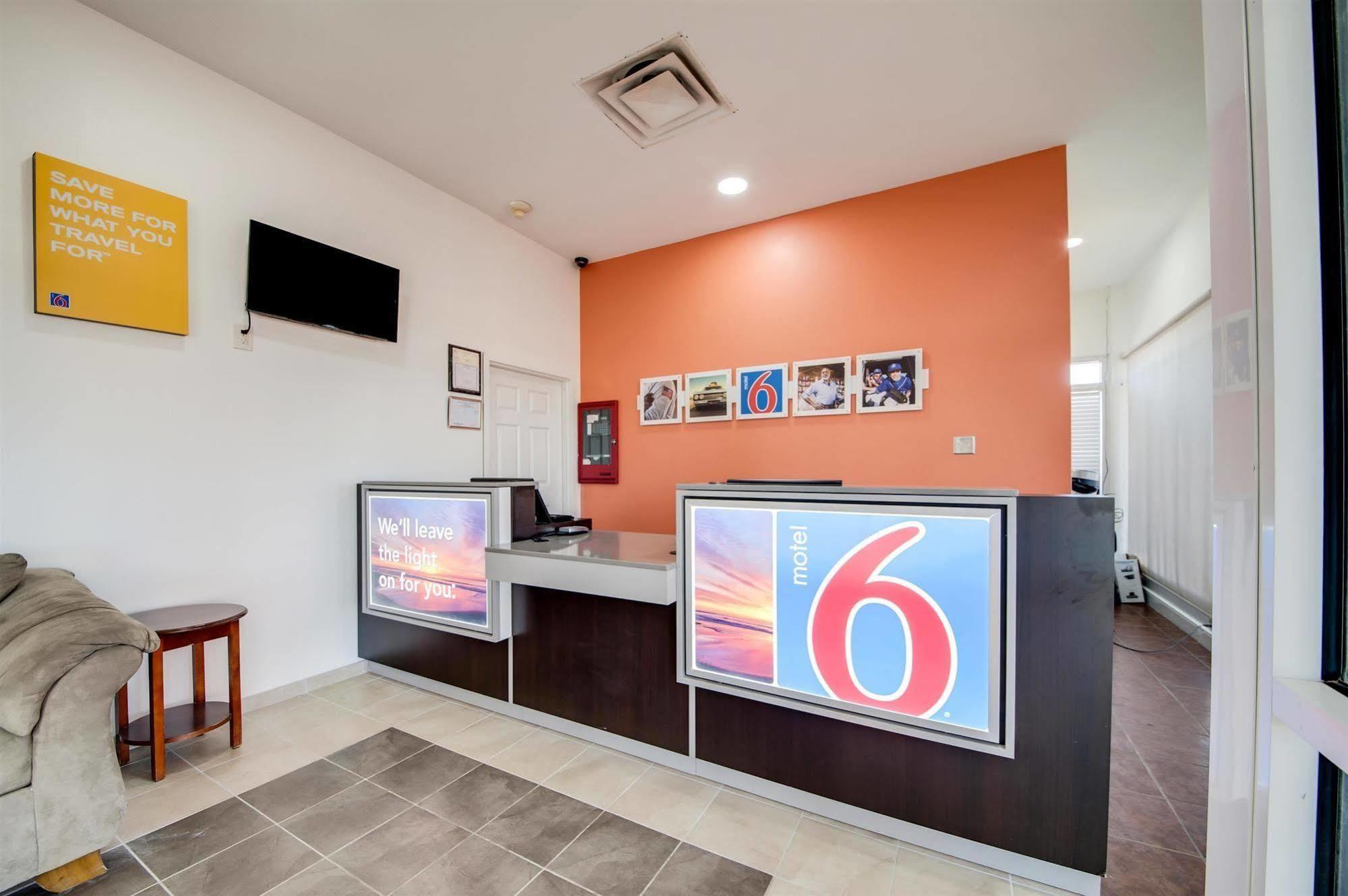 Motel 6-Jennings, La Екстериор снимка
