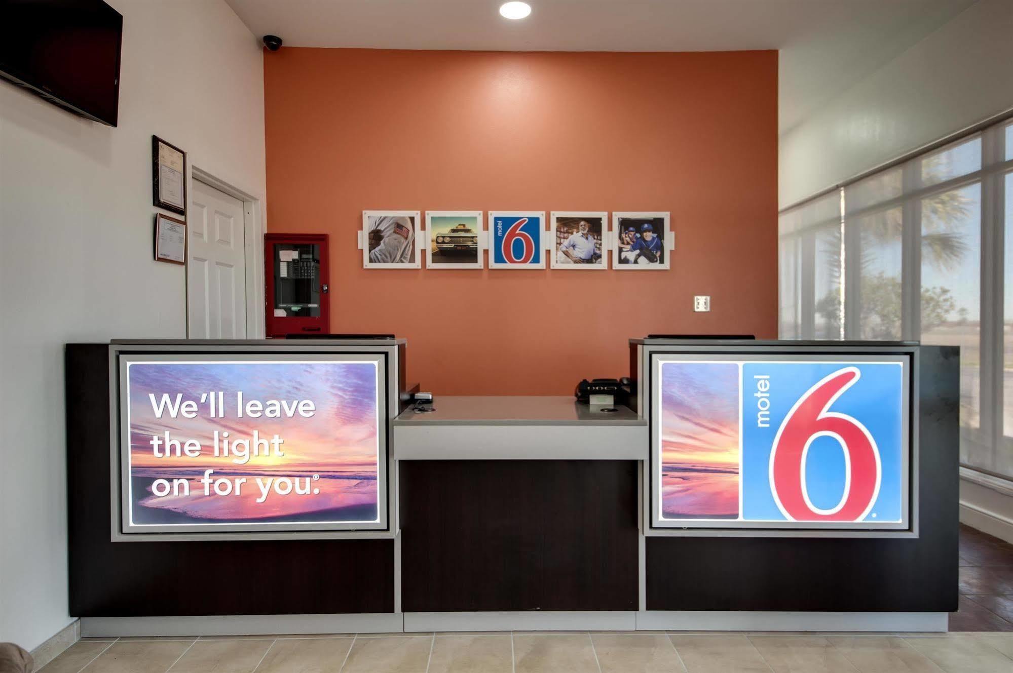 Motel 6-Jennings, La Екстериор снимка